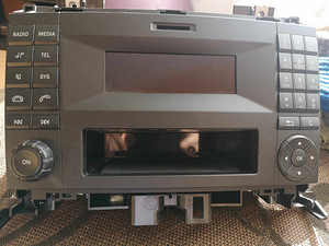 Mercedes Sprinter W906 raadio MP3 9069005103 MR2520 (3 foto / 3)