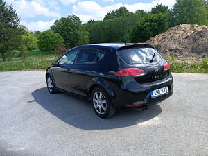 SEAT Leon (2 фото из 5)