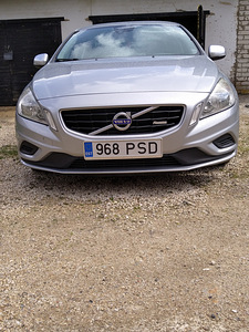Volvo s60 R-design (11 foto / 15)