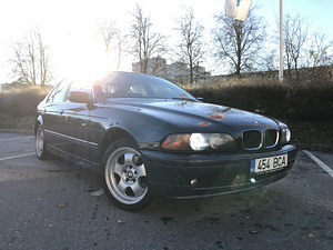 BMW 530d (1 фото из 10)