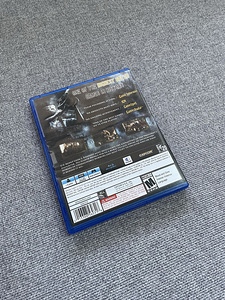 Resident Evil 4 PS4 (2 foto / 2)