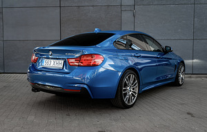 BMW 430 X-Drive M-Sportpakett LED 3.0 R6 N57T 190kW (5 foto / 14)