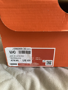 Müüa tennisejalatsid NIKE Jr VAPOR PRO s.38,5 (3 foto / 3)