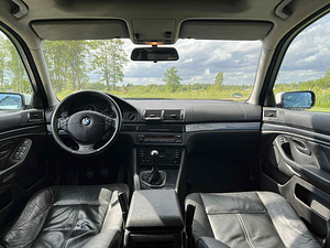BMW 525i touring manual (10 foto / 10)