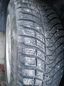 Naastrehvid Michelin X-Ice North 3 205/60/16 (4 foto / 4)