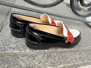 Kingad Christian Louboutin (3 foto / 3)
