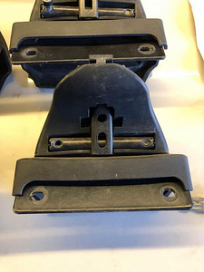 Thule Rapid System 753 jalad ja Thule XT kit 3118 komplekt (4 foto / 5)