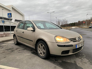 Volkswagen Golf 5 1.9TDI 77kW manuaal (3 foto / 6)