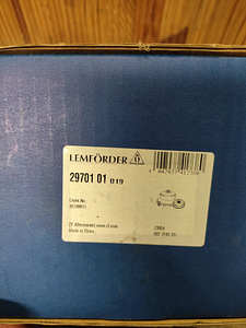 Volvo v70 подушка двигателя. (2 фото из 2)