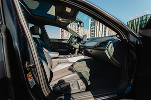 Audi A6 140 kW (10 foto / 14)