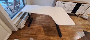 Kirjutuslaud/kontorilaud Ikea 160x110mm (2 foto / 2)