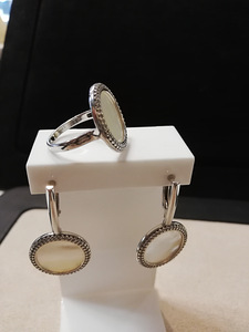 Серьги и кольцо 925 (2 фото из 4)