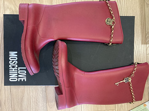 Love Moschino kummikud, suurus 39 (2 foto / 2)