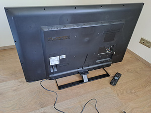 Teler Philips 48PFT5500/12 (2 foto / 4)