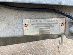TRAILERS (2 foto / 7)