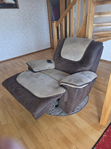 Recliner nurgadiivan tugitooliga (3 foto / 6)