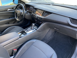 Opel Insignia (10 foto / 13)