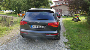 Audi Q7 4.1 V8 TDi (4 foto / 14)