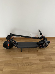 Segway Ninebot eKickscooter F30E Black (2 foto / 4)