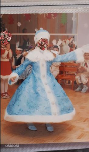 Üürile Snow Maideni kostüüm 5-7 a (foto #1)