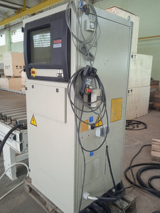 CNC с инструментальным сменщиком SCM (б/у) (3 фото из 10)