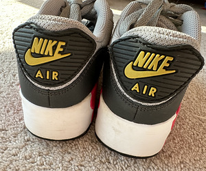 Продам кроссовки Nike air max s.32 (2 фото из 4)