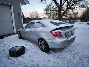 Mercedes Benz sportcoupe c220 105 kW 6-manuaal (4 foto / 9)