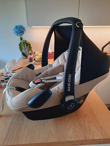 Maxi-Cosi Pebble Plus turvahäll (2 foto / 4)