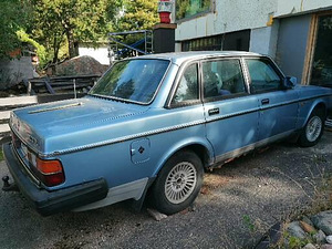 Вольво 240 (3 фото из 8)