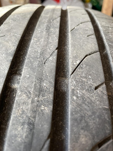 Continental suverehvid 215/55 R18 (3 foto / 6)