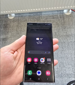 Samsung S23 Ultra 12/512GB (2 foto / 2)