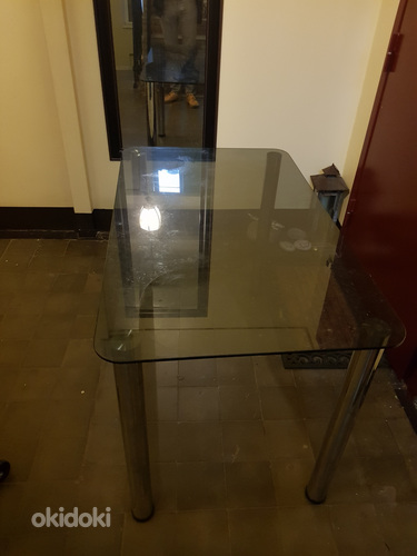 Klaasist laud (foto #3)