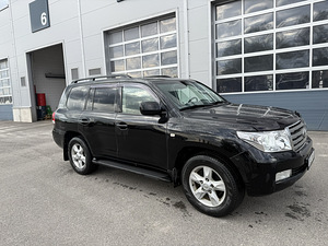Land cruiser 200 (1 foto / 10)