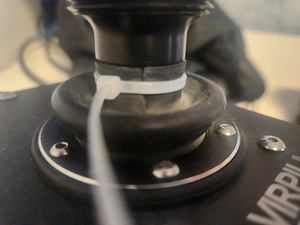 Virpil 50cm2 base + F16 Grip Thrustmaster (4 foto / 4)