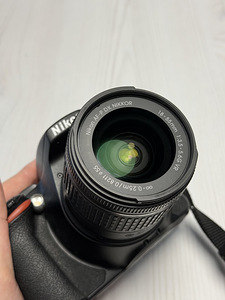 Nikon D5600 Kit 18-55mm VR (3 foto / 5)