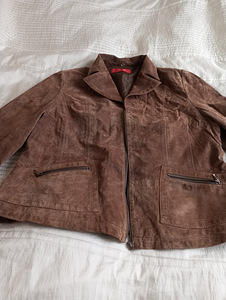 Куртка-пиджак из замши