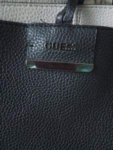 Guess kott must-hall 2 poolne