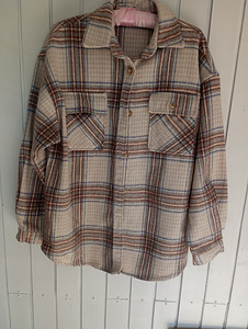 Soe oversize särk House brand (1 foto / 3)