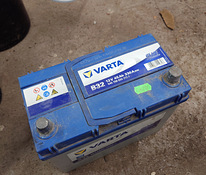 Varta B32 12В 45Ач 330А аккумулятор.