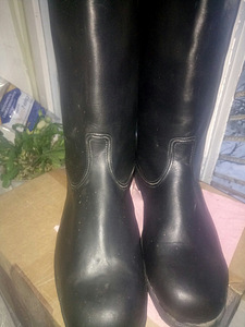 Kroomsaapaid 41 Severohodi tehas (2 foto / 7)