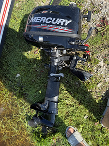 Mercury 5 л.с 4 такта 2014 года (3 фото из 7)