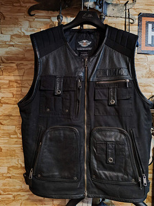 Жилет Harley Davidson (1 фото из 7)