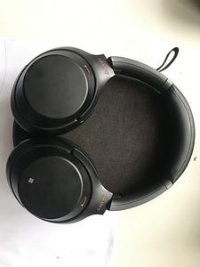 Sony WH-1000XM3 (1 foto / 3)