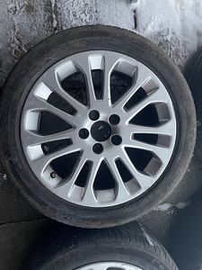 Оригинальные колеса Volvo R17 (2 фото из 3)