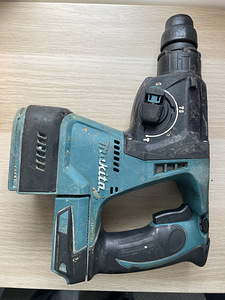 Makita 242 puurvasar (1 foto / 2)