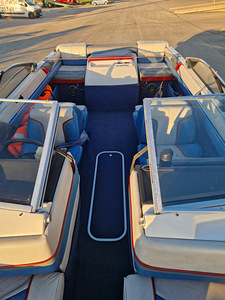 П: Bayliner Capri 4 stroke 130hp (7 фото из 8)