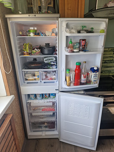 Холодильник külmkapp indesit (2 фото из 2)