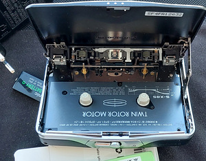 Panasonic RQ-S30 (6 foto / 7)