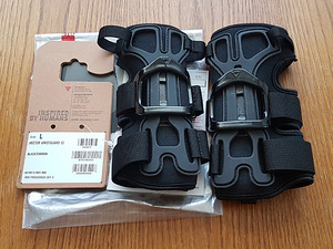 Dainese Men's Hector Wristguard (2 foto / 8)