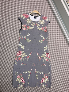 Zara kleit S; Alexander McQueen kleit S/M; Ichi teksakleit S (5 foto / 9)
